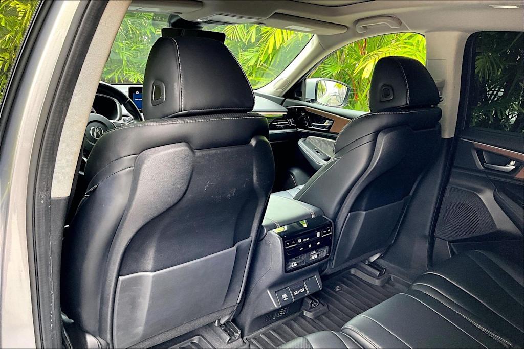 Thumbnail: 2022 Acura MDX - 13