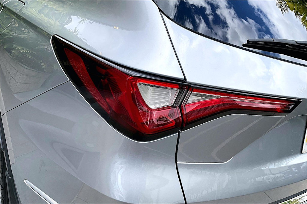 Thumbnail: 2023 Acura MDX - 32