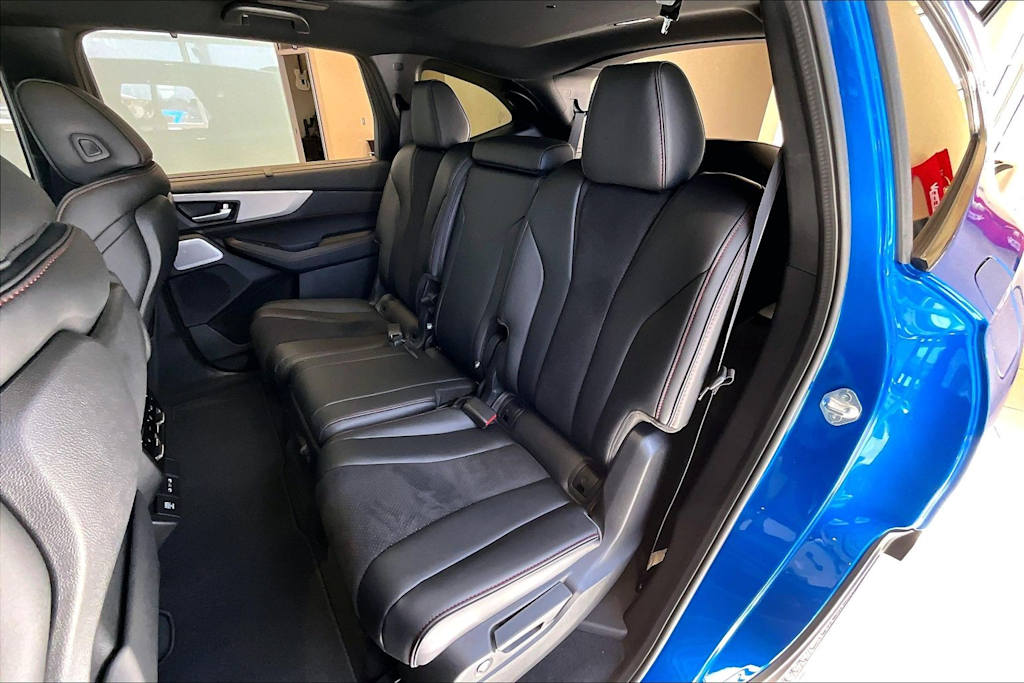 Thumbnail: 2026 Acura MDX - 20