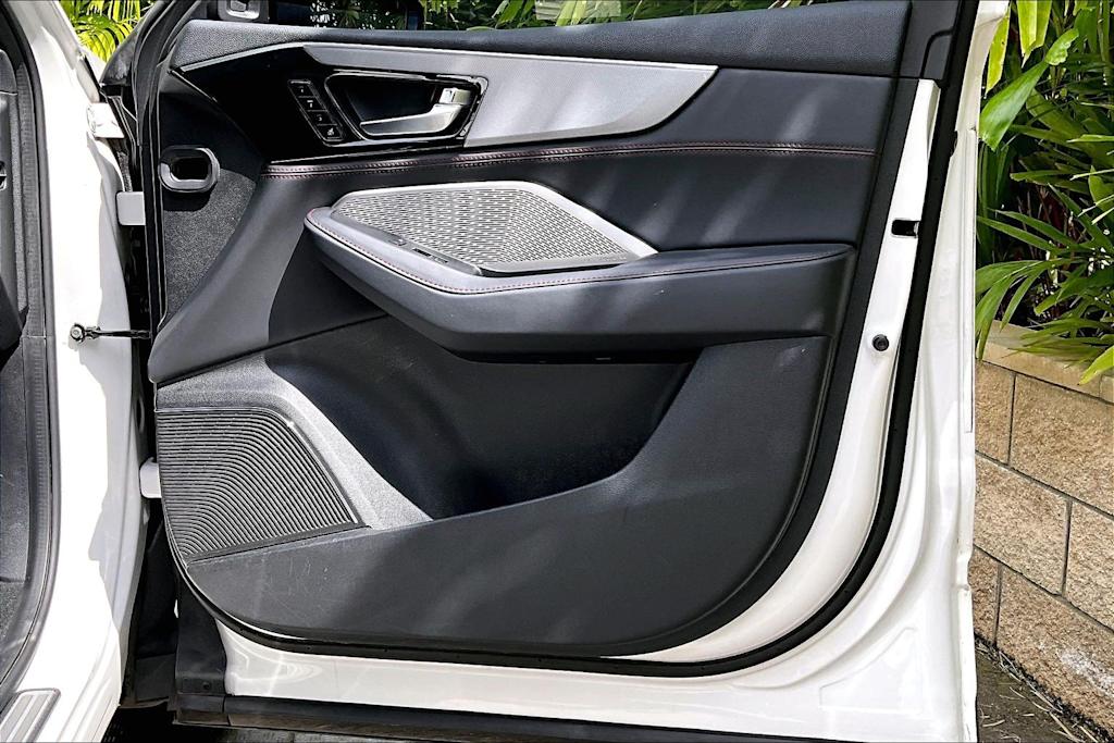 Thumbnail: 2023 Acura MDX - 28