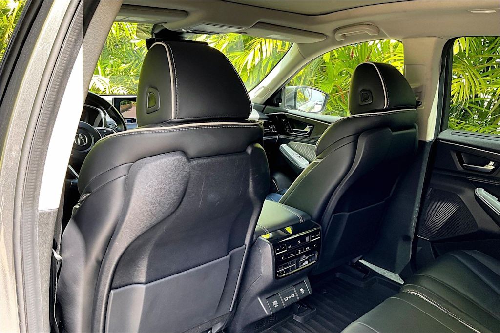 Thumbnail: 2023 Acura MDX - 13