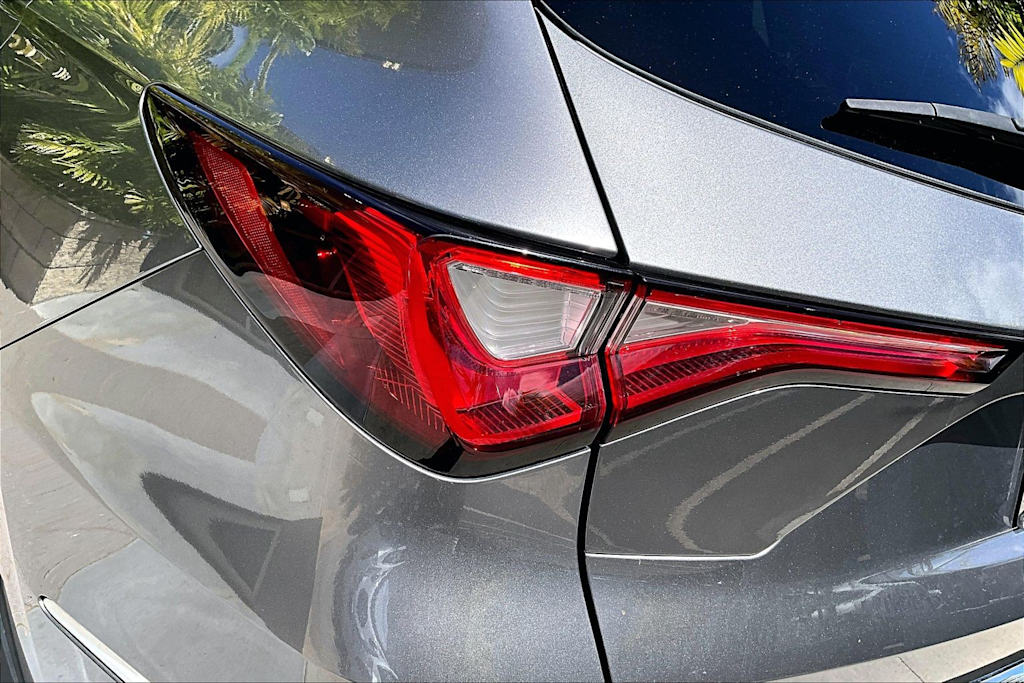 Thumbnail: 2023 Acura MDX - 32