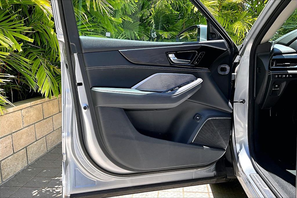 Thumbnail: 2023 Acura MDX - 27
