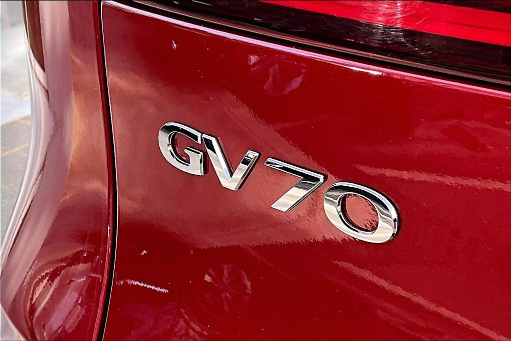 Thumbnail: 2026 Genesis GV70 - 7