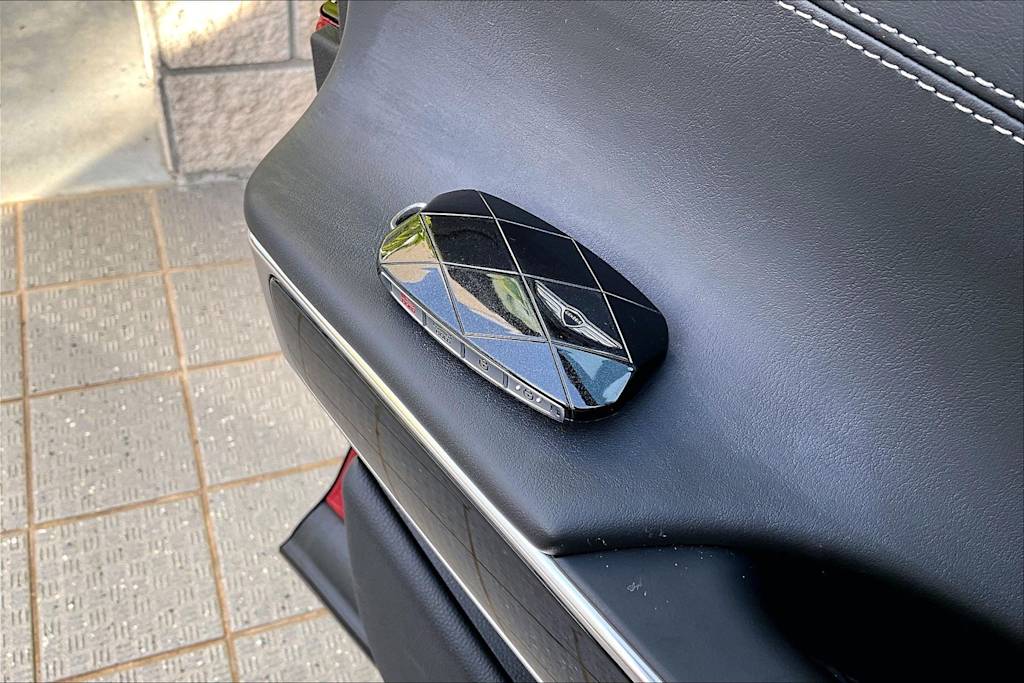 Thumbnail: 2026 Genesis GV70 - 19