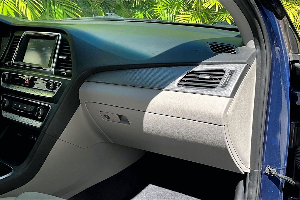 Thumbnail: 2018 Hyundai Sonata - 25
