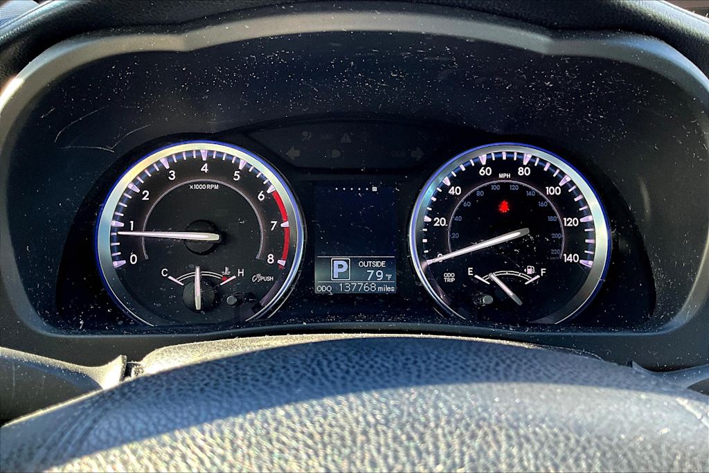 Thumbnail: 2016 Toyota Highlander - 17