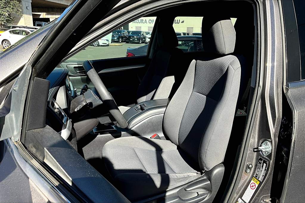 Thumbnail: 2016 Toyota Highlander - 11