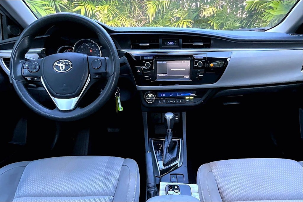 Thumbnail: 2015 Toyota Corolla - 10