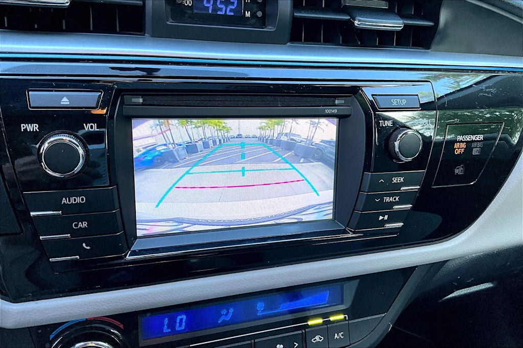 Thumbnail: 2015 Toyota Corolla - 16
