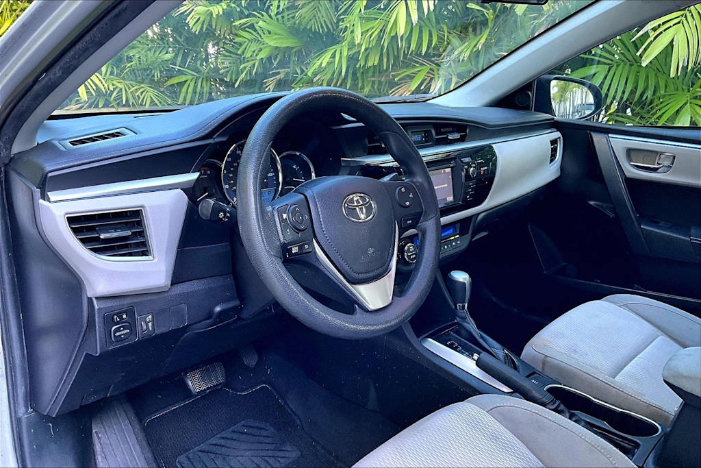 Thumbnail: 2015 Toyota Corolla - 2