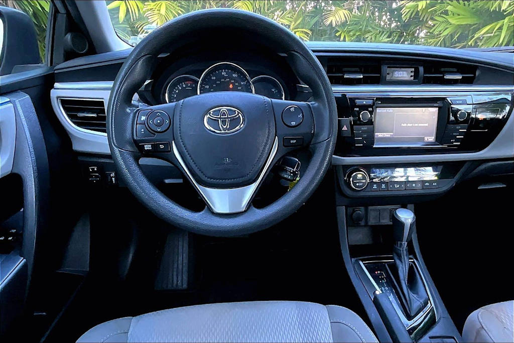 Thumbnail: 2015 Toyota Corolla - 14