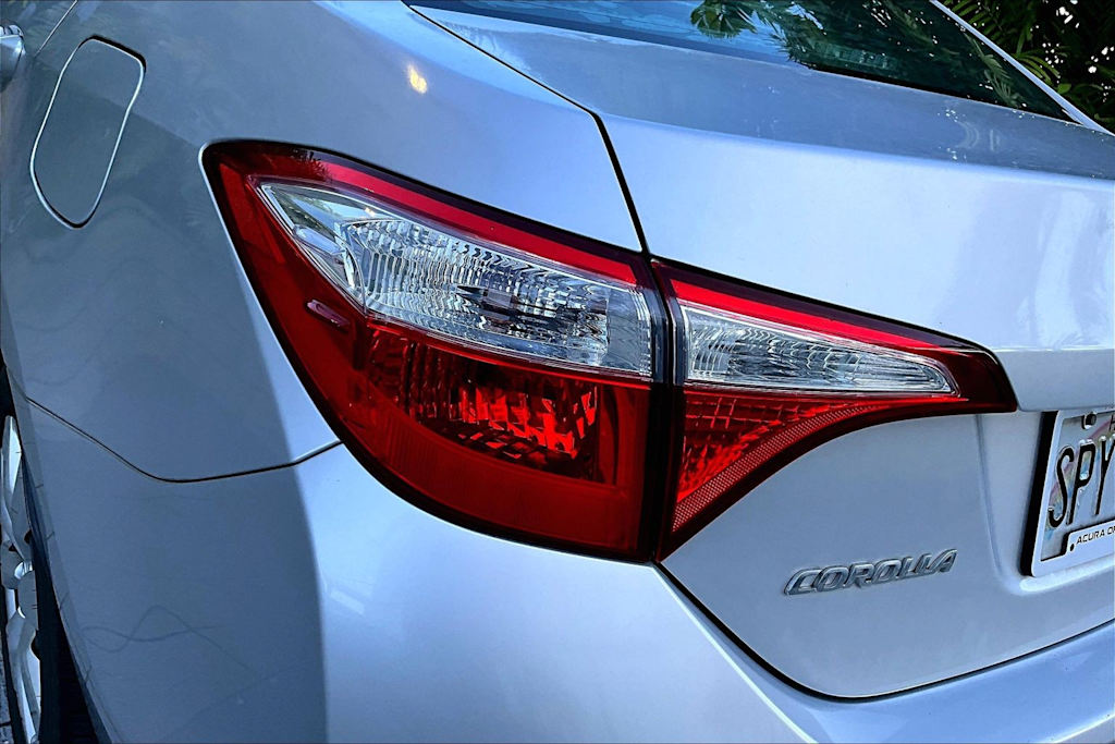 Thumbnail: 2015 Toyota Corolla - 32