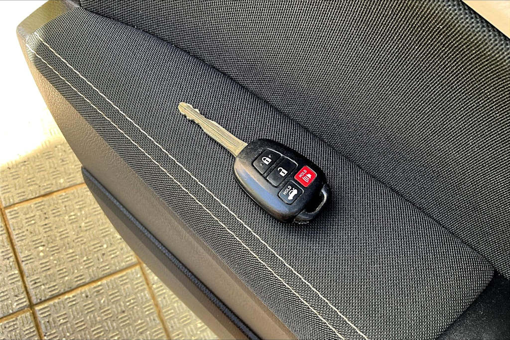 Thumbnail: 2016 Toyota Corolla - 20