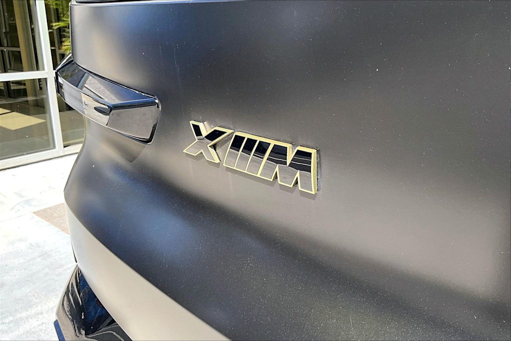 Thumbnail: 2023 BMW XM - 7
