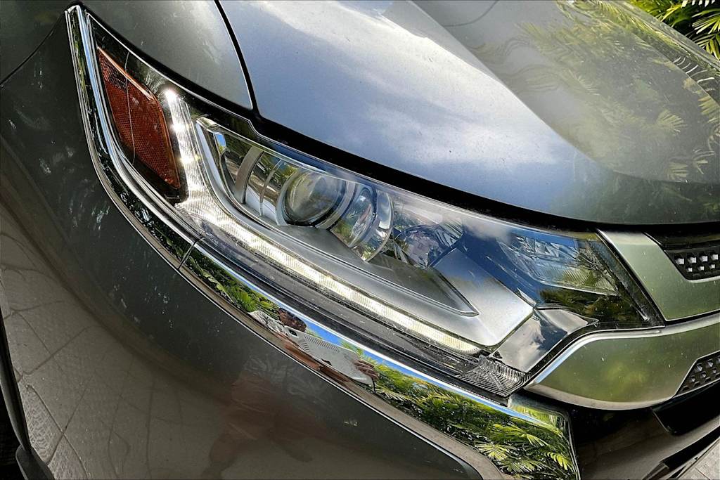 Thumbnail: 2020 Mitsubishi Outlander - 31