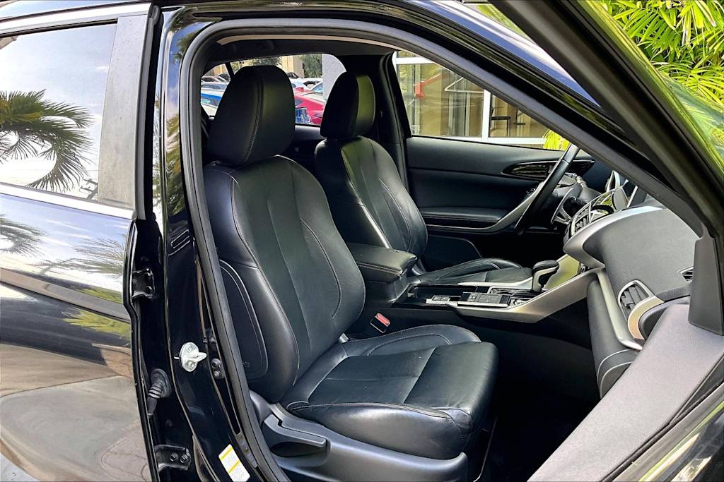 Thumbnail: 2018 Mitsubishi Eclipse Cross - 12