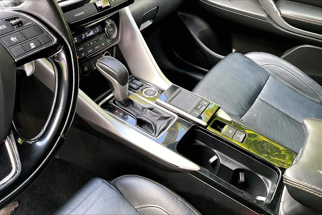 Thumbnail: 2018 Mitsubishi Eclipse Cross - 17