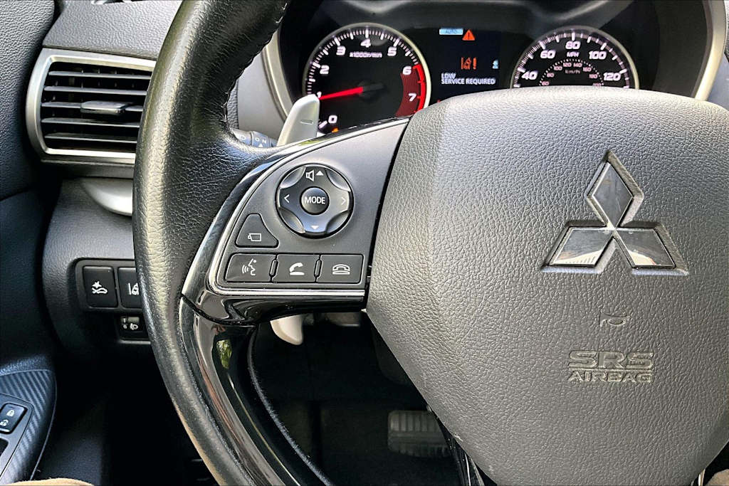Thumbnail: 2018 Mitsubishi Eclipse Cross - 25