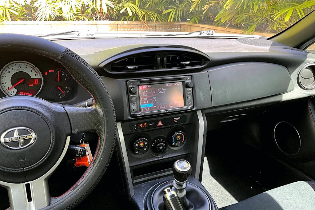 Thumbnail: 2014 Scion FR-S - 15