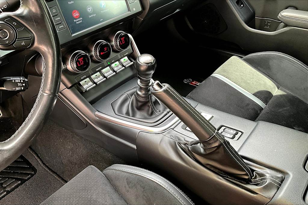 2023 Toyota GR86 Premium 16