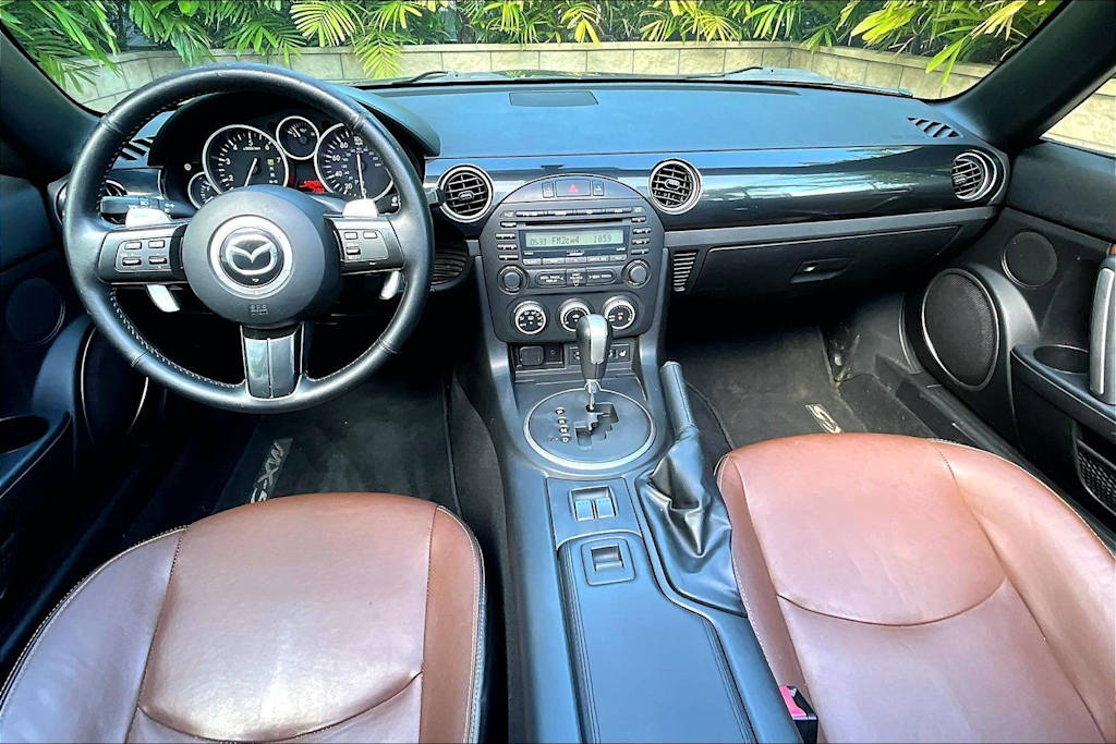 Thumbnail: 2014 Mazda MX-5 Miata - 10
