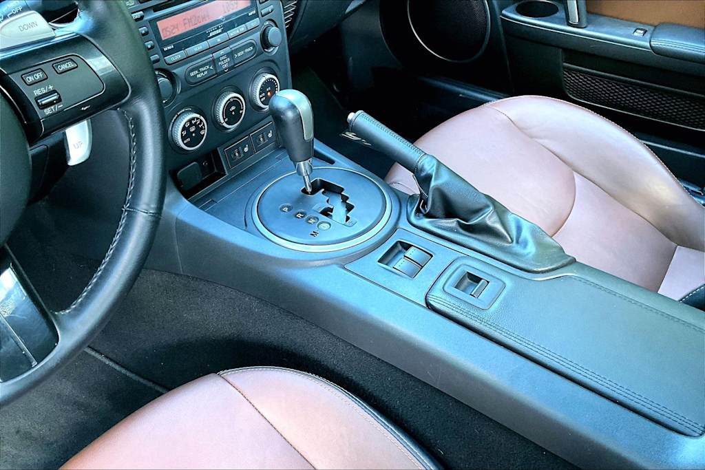 Thumbnail: 2014 Mazda MX-5 Miata - 17