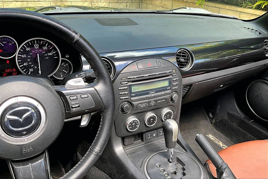 Thumbnail: 2014 Mazda MX-5 Miata - 14