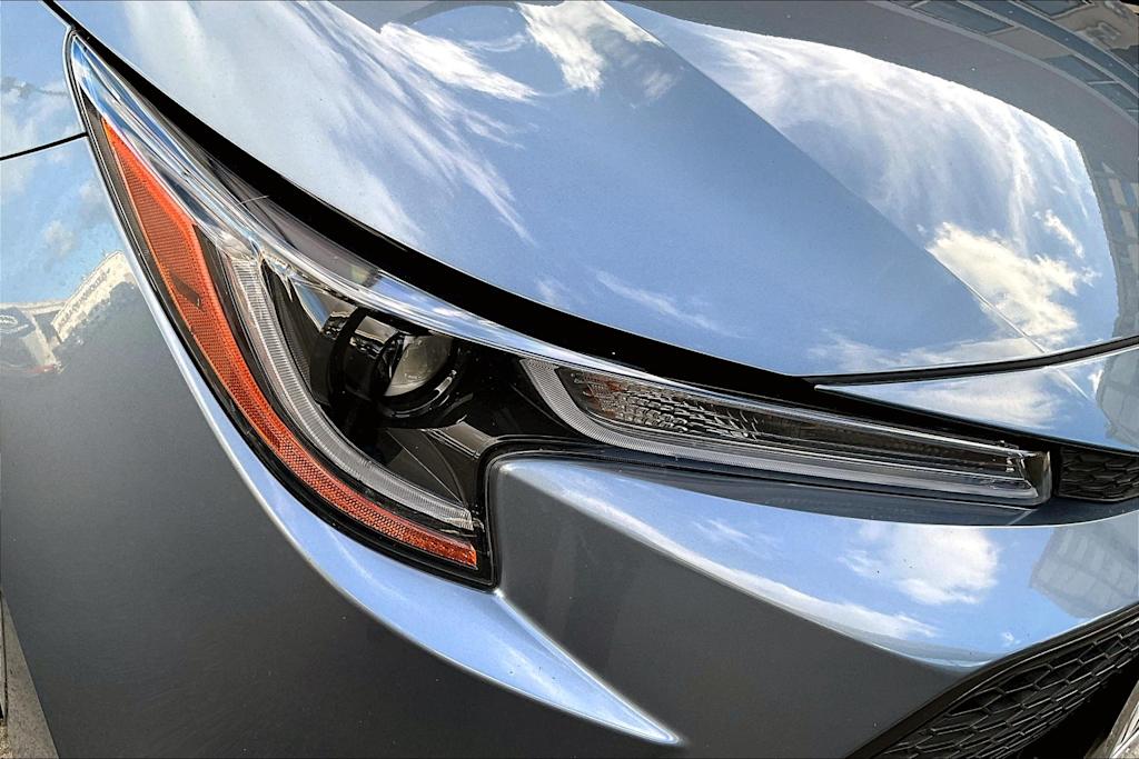 2020 Toyota Corolla LE 31