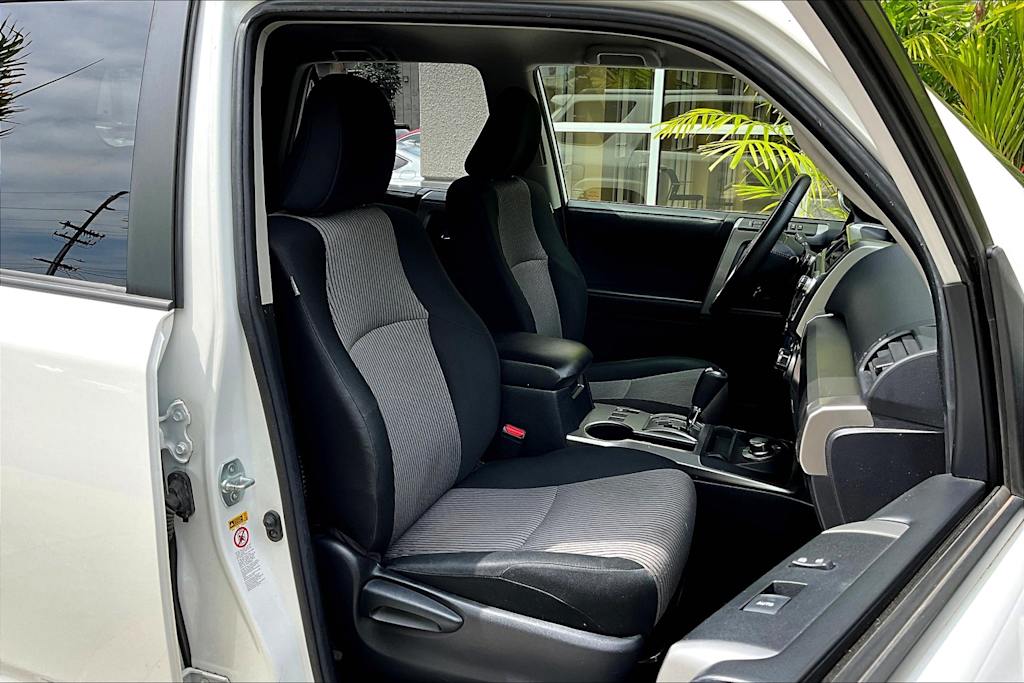 2019 Toyota 4Runner SR5 12