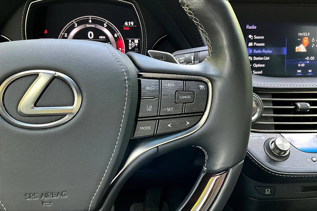 Thumbnail: 2018 Lexus LS - 26