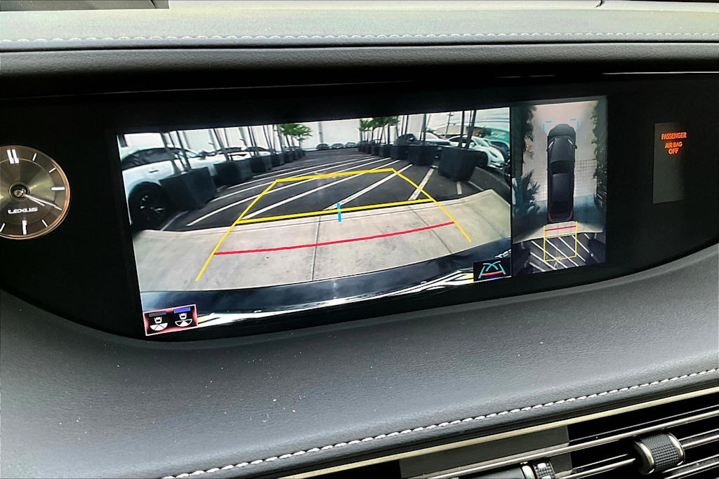 Thumbnail: 2018 Lexus LS - 16