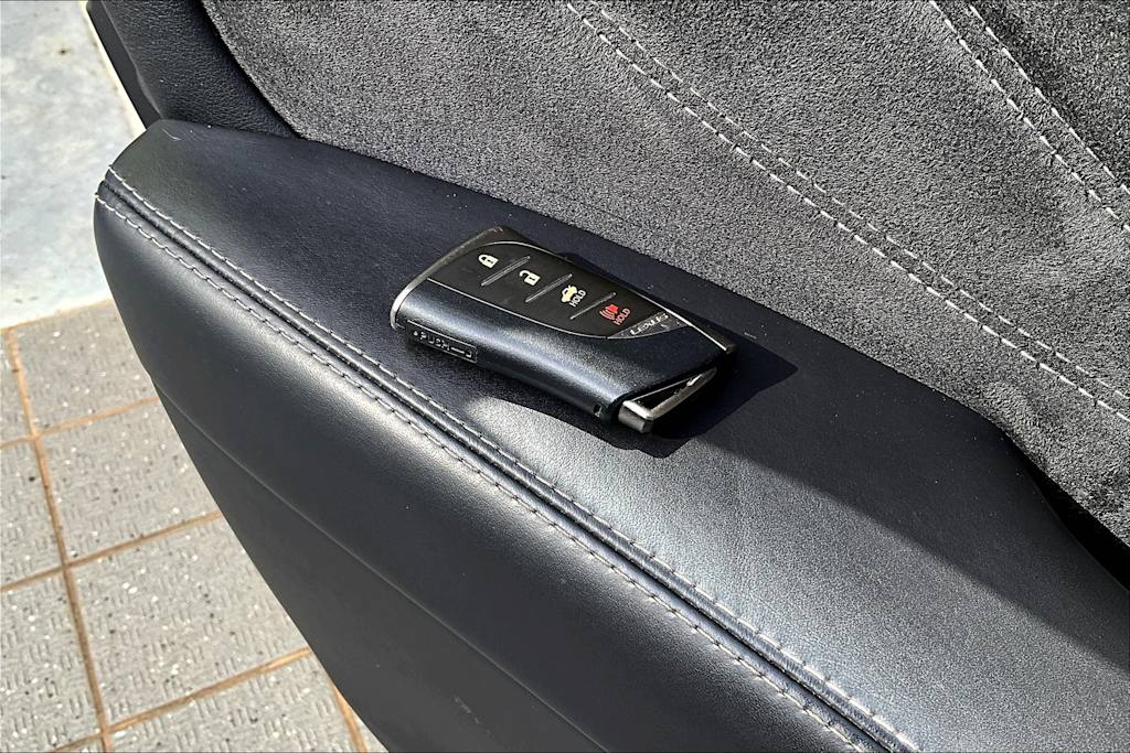 Thumbnail: 2018 Lexus LS - 20