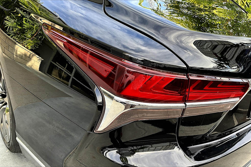 Thumbnail: 2018 Lexus LS - 32