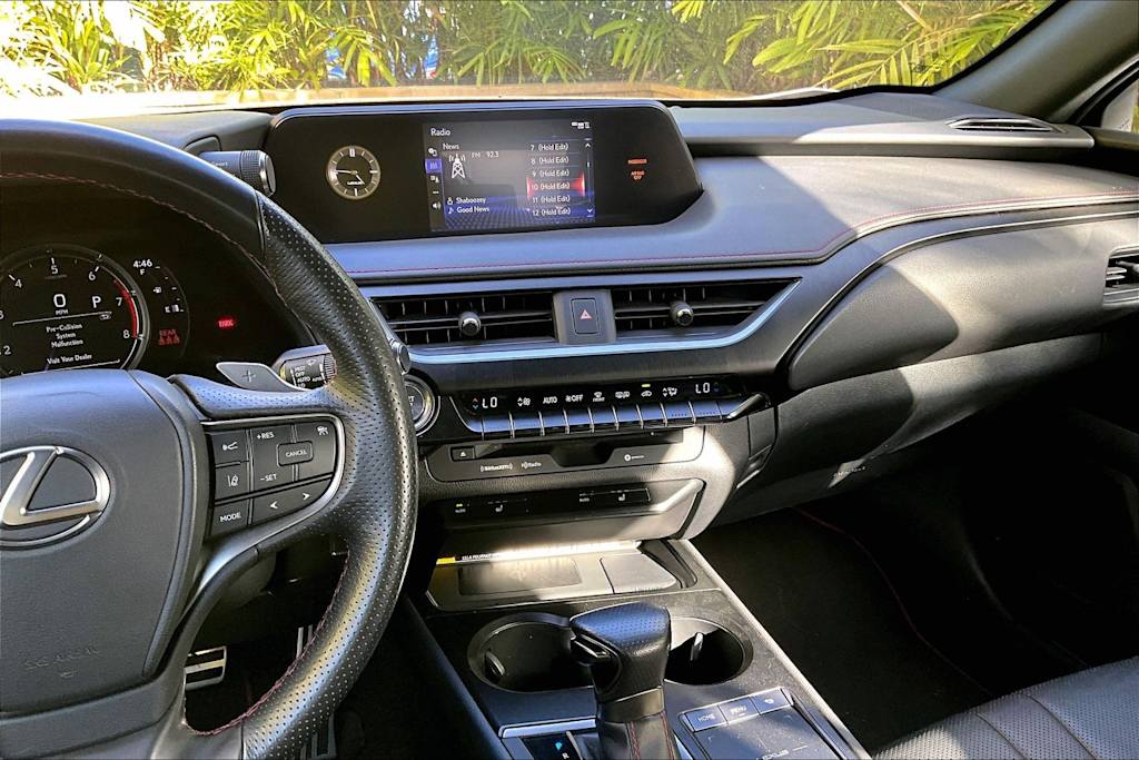 Thumbnail: 2020 Lexus UX - 15