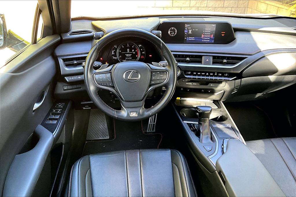 Thumbnail: 2020 Lexus UX - 14