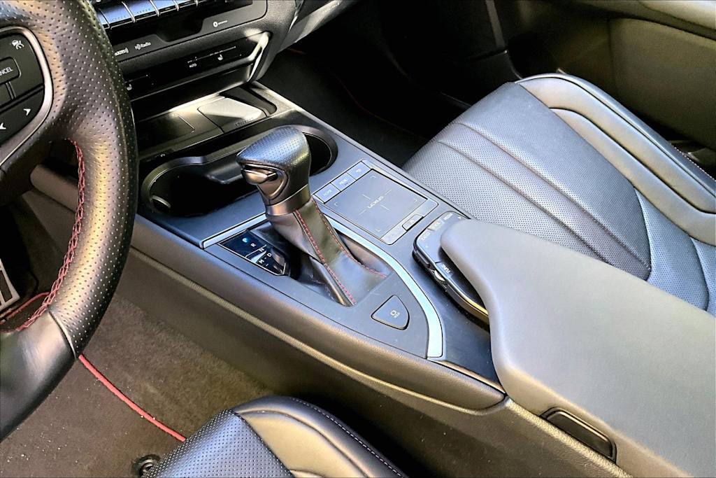 Thumbnail: 2020 Lexus UX - 17