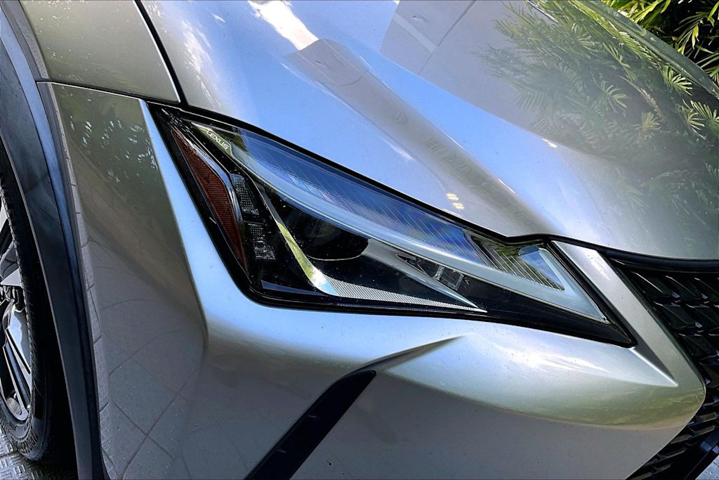 Thumbnail: 2019 Lexus UX - 31