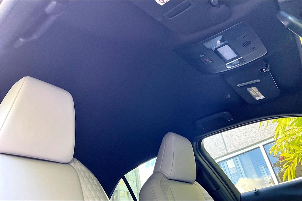 Thumbnail: 2019 Lexus UX - 30