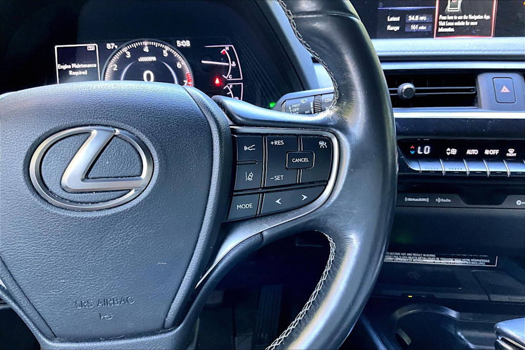 Thumbnail: 2019 Lexus UX - 26