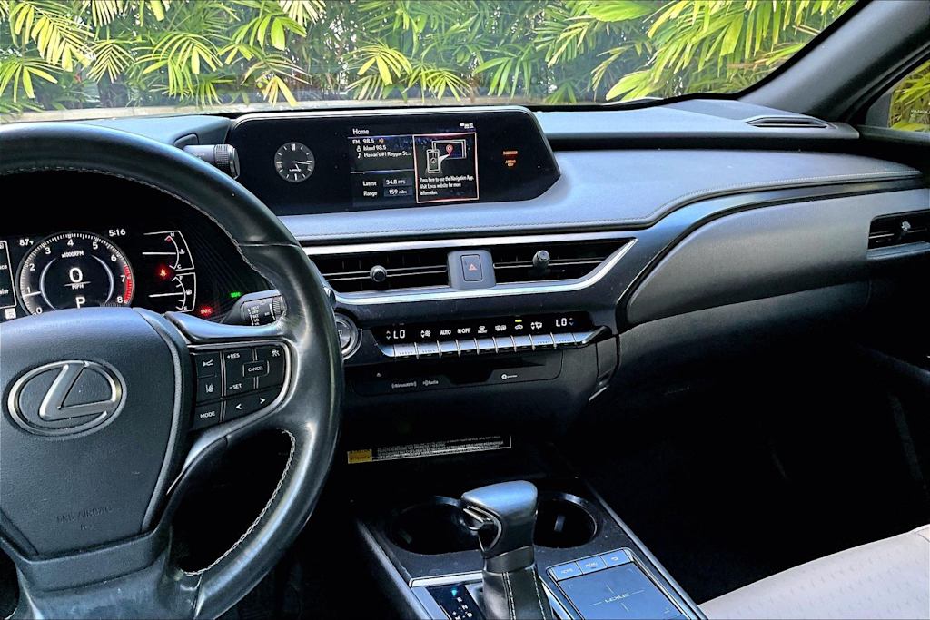 Thumbnail: 2019 Lexus UX - 15