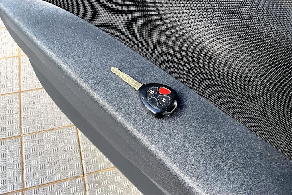 Thumbnail: 2006 Scion tC - 19