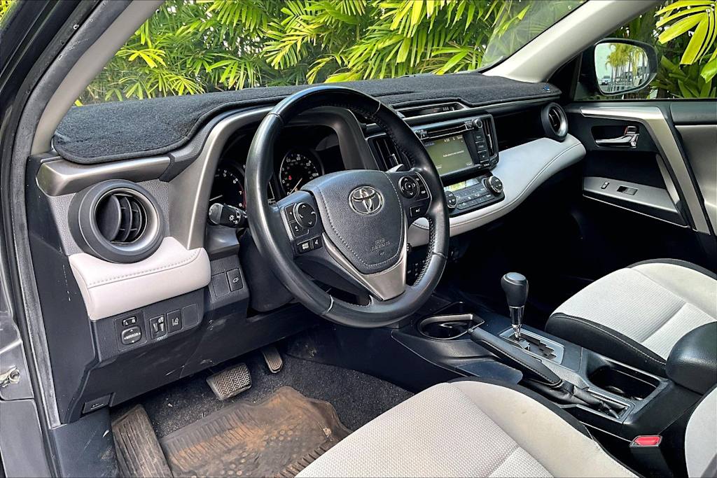 Thumbnail: 2018 Toyota RAV4 - 2