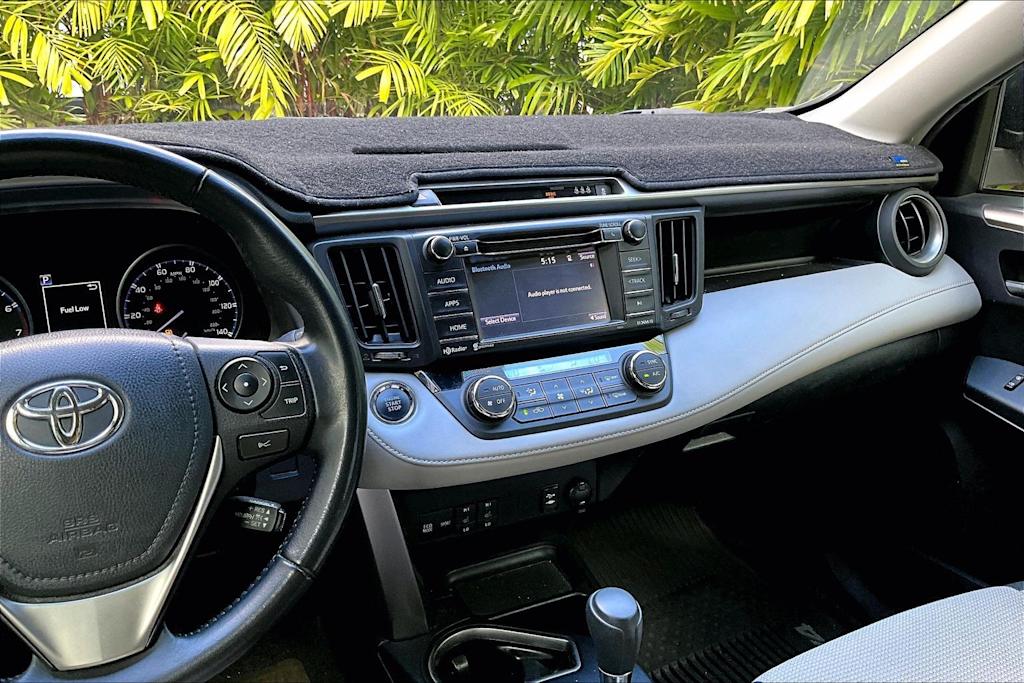 Thumbnail: 2018 Toyota RAV4 - 15