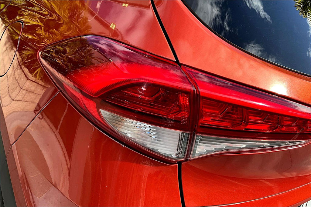 Thumbnail: 2016 Hyundai Tucson - 32