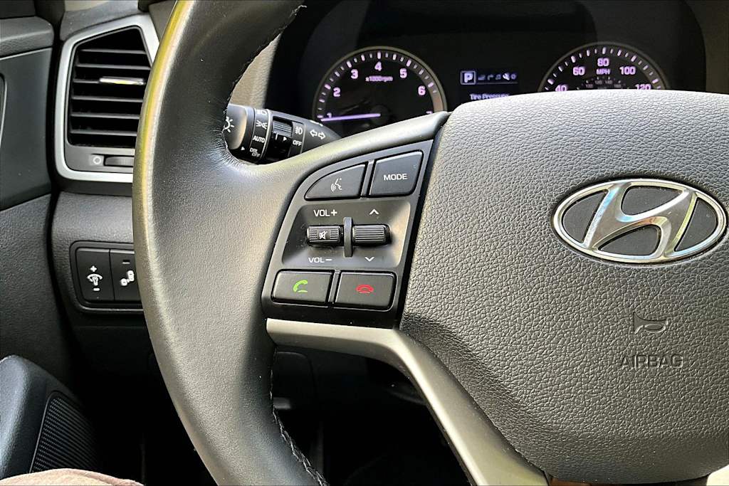 Thumbnail: 2016 Hyundai Tucson - 25