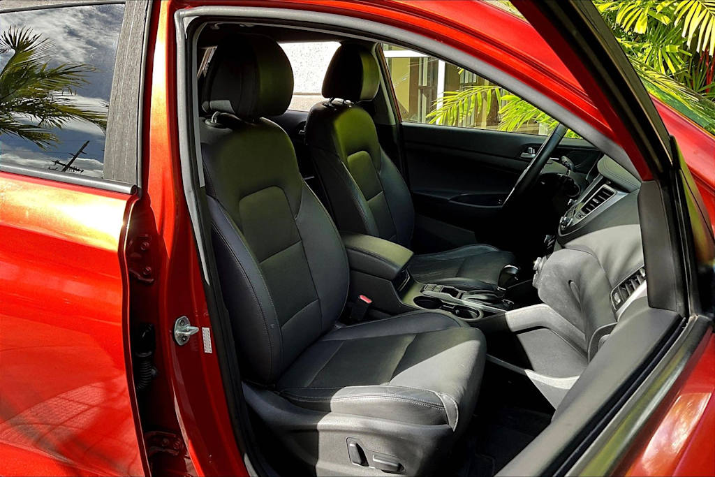 Thumbnail: 2016 Hyundai Tucson - 12