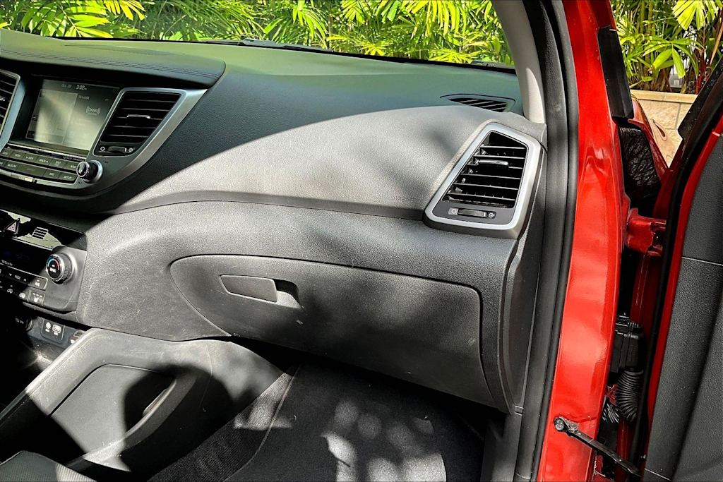 Thumbnail: 2016 Hyundai Tucson - 24