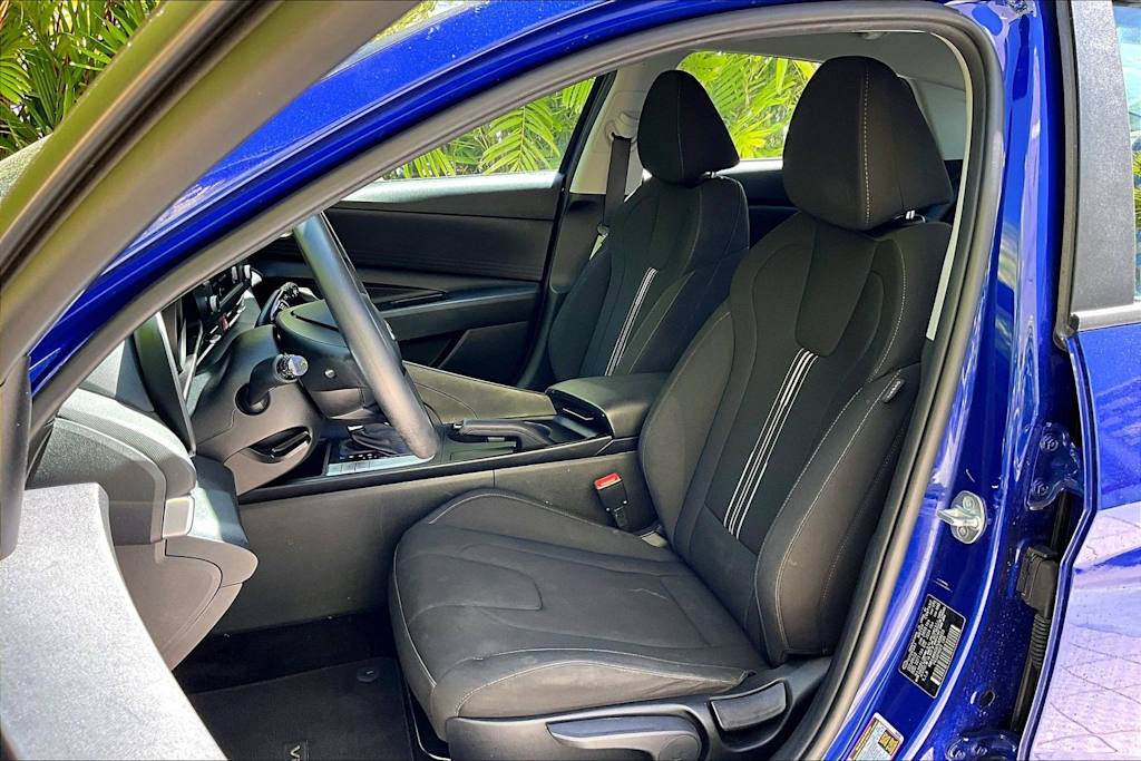 Thumbnail: 2023 Hyundai Elantra - 11