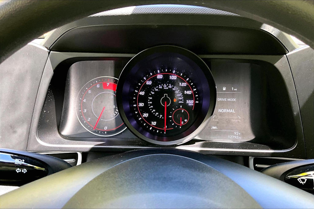 Thumbnail: 2023 Hyundai Elantra - 18